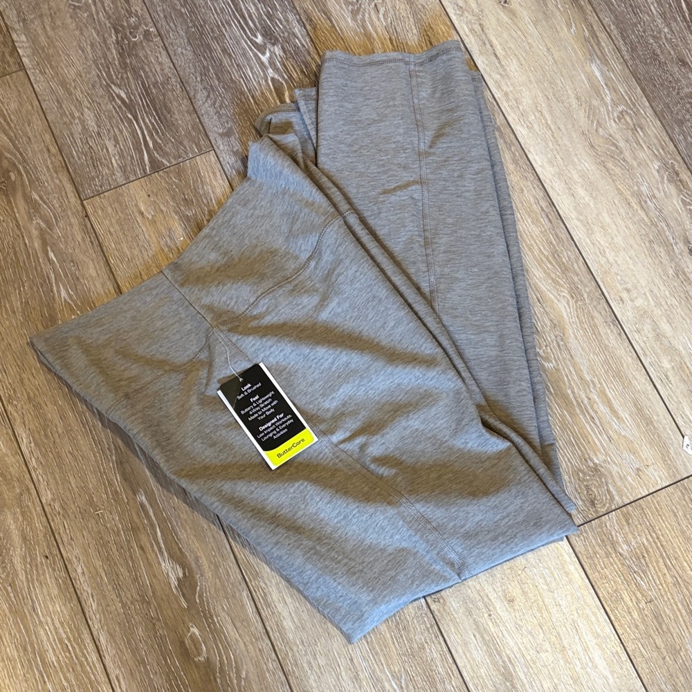 Athletic Works beigh women’s Performance Leggings